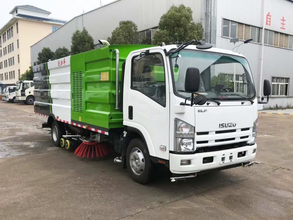 五十鈴洗掃車